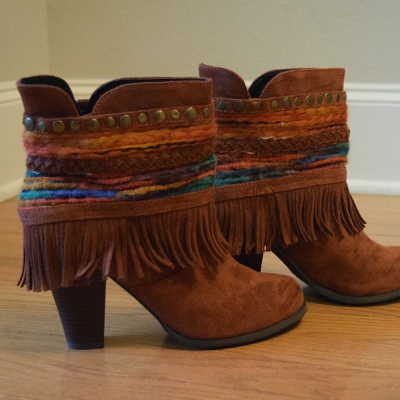 LIKE NEW Boho Fringe Booties - Picture 1 of 4